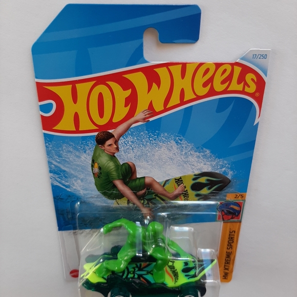 Surf's Up Hot Wheels 2024 Xtreme Sports Collection Car Surfing Surfer Green - Picture 6 of 6